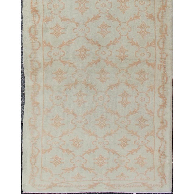Cross-Latch / latticework vintage Turkish Oushak runner in light cream and coral, Keivan Woven Arts / rug EN-1088, country...