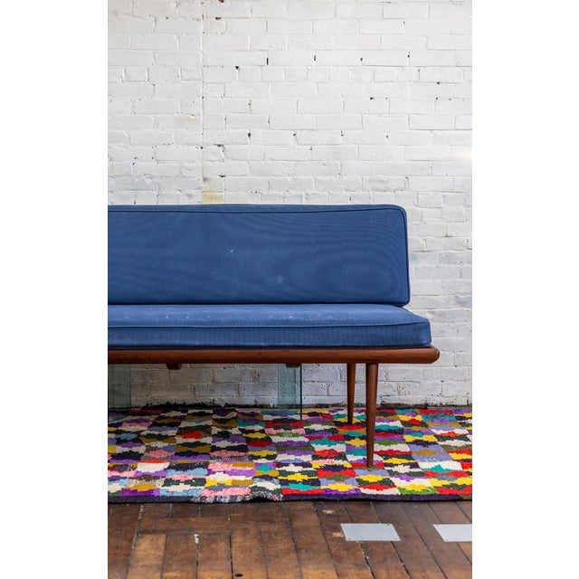 Mid-Century Modern 1950s Danish Peter Hvidt Teak Minerva Daybed For Sale - Image 3 of 10