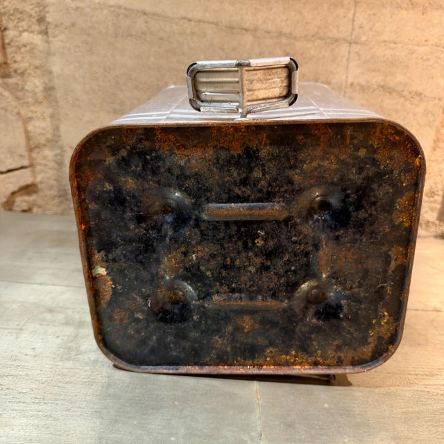 Vintage Magikan Aluminum Step-Pedal Trash Can From the Mid-Century Modern For Sale - Image 14 of 14