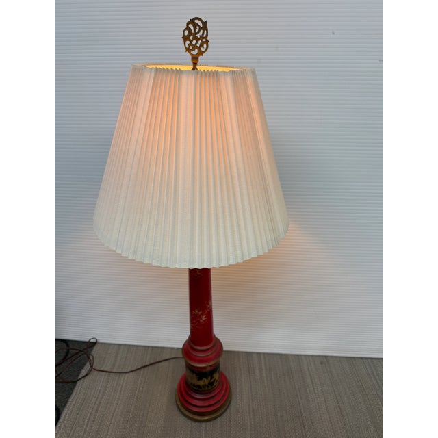 Design Plus Gallery presents a Vintage Chinoiserie Table Lamp. Embodies timeless elegance and old-world charm. The lamp...