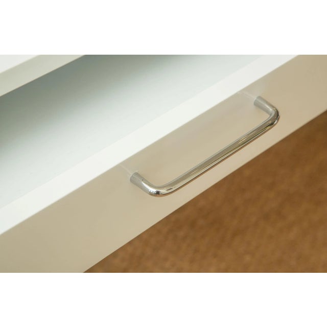 Vintage John Stuart Restored 2 Drawer White Lacquered Wood Campaign Desk With X Chrome Base For Sale In Miami - Image 6 of 13