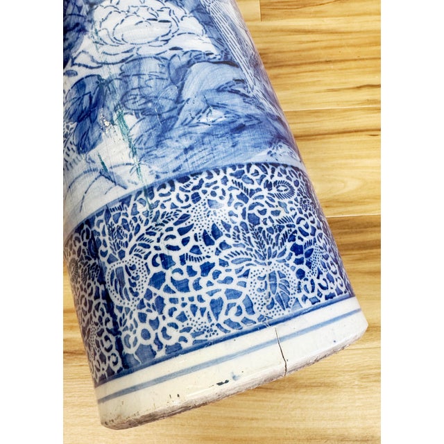 Vintage Chinoiserie Ceramic Blue and White Floral Motif Umbrella Stand For Sale - Image 9 of 10