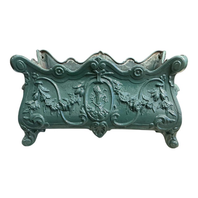 19th-C. Victorian French Cast Iron Planter by Charleville Foundry No, 10 For Sale
