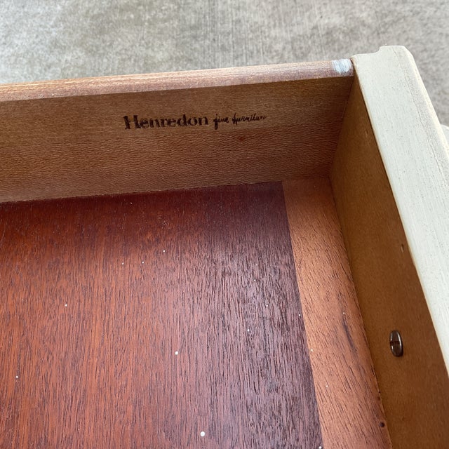 Mid-Century Modern 1970s Vintage Henredon Fine Furniture End Table Nightstand For Sale - Image 3 of 12