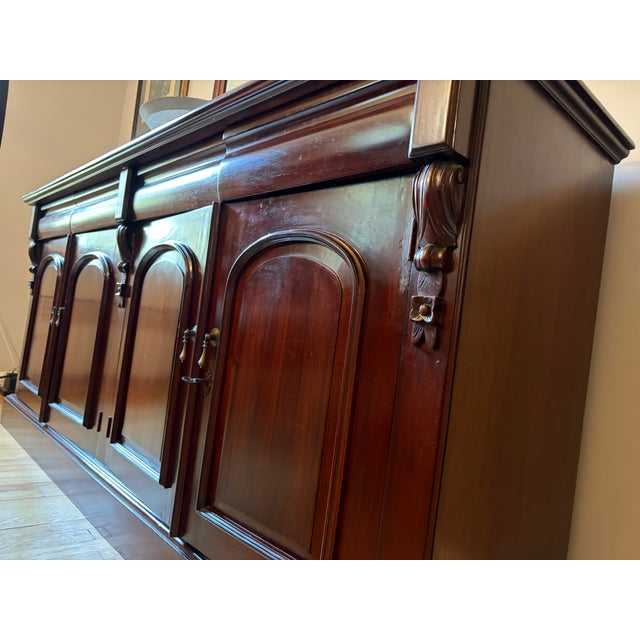 Victorian Reproduction Solid Mahogany Victorian Mirrored Dining Room Sideboard For Sale - Image 3 of 7