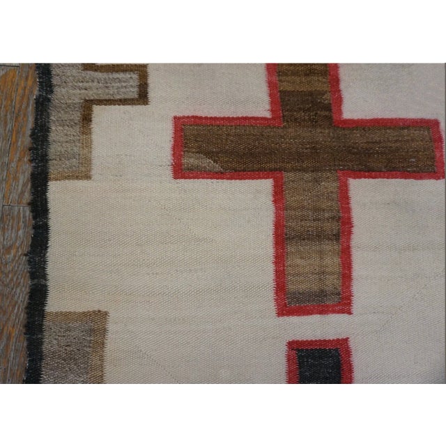 Early 20th Century American Navajo Style Carpet ( 2'6" X 4'9" - 76 X 145 ) For Sale In New York - Image 6 of 12