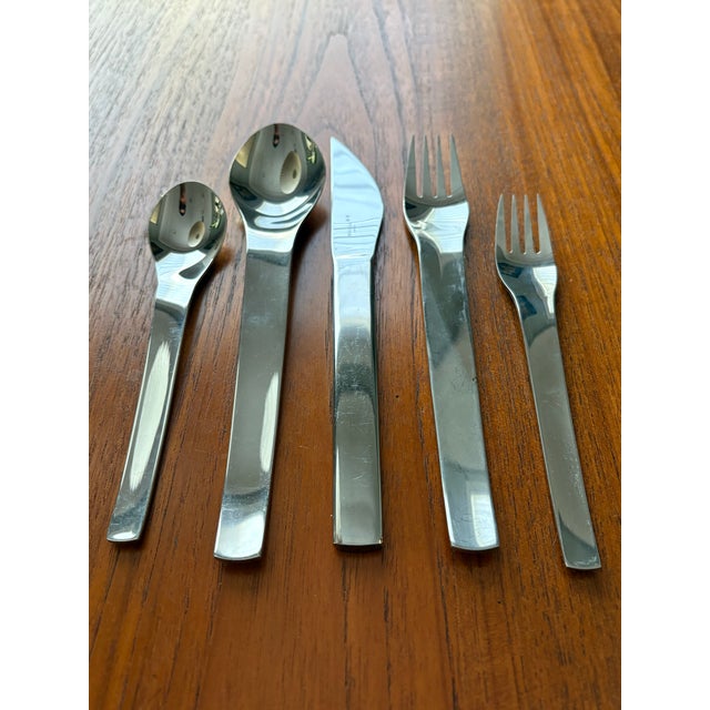 Late 20th Century Late 20th Century Mikasa Profile Japan Modernist Stainless Flatware Set 59 Pieces Service for 11+ For Sale - Image 5 of 12