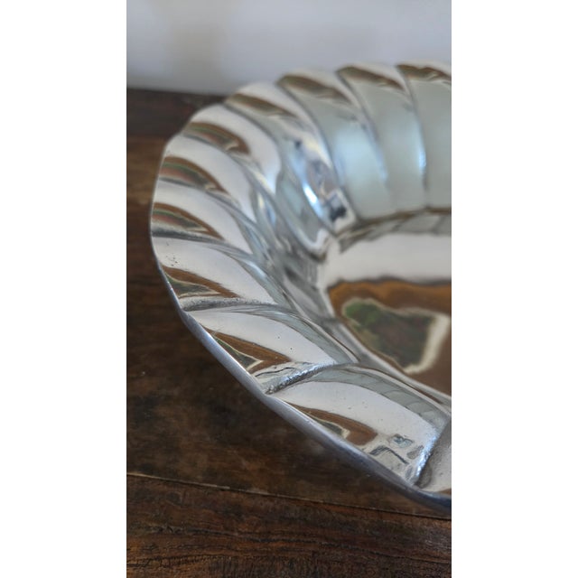 Vintage Mexican Polished Aluminum Scallop Shell Bowl, Attributed to Old Town Imports For Sale In New York - Image 6 of 14