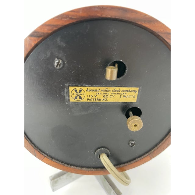 1950s Howard Miller Desk Clock by Arthur Umanoff for George Nelson & Assoc. For Sale - Image 5 of 10