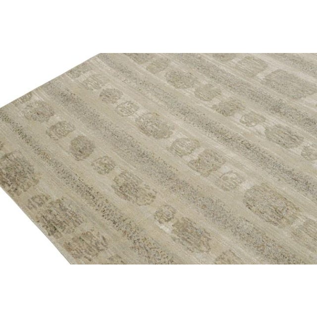 2010s Rug & Kilim’s Abstract Rug in Beige and Gray Patterns For Sale In New York - Image 6 of 7
