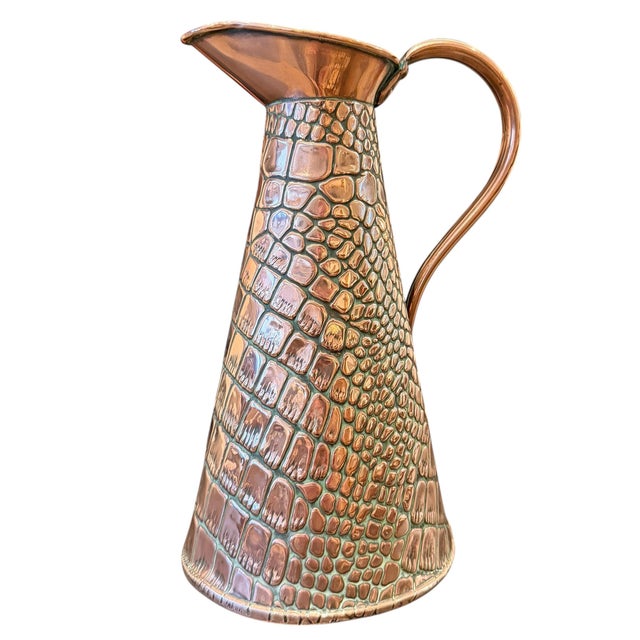 Early 20th Century English Arts & Crafts Crocodile Stamped Copper Pitcher For Sale - Image 5 of 11