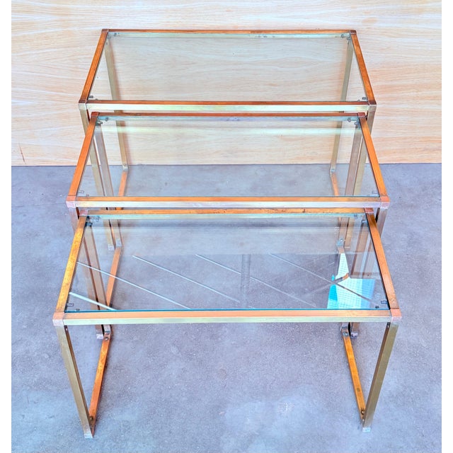 Set of Three Rectangular Nesting Tables, Italian Design 1970 in Brass For Sale - Image 4 of 18