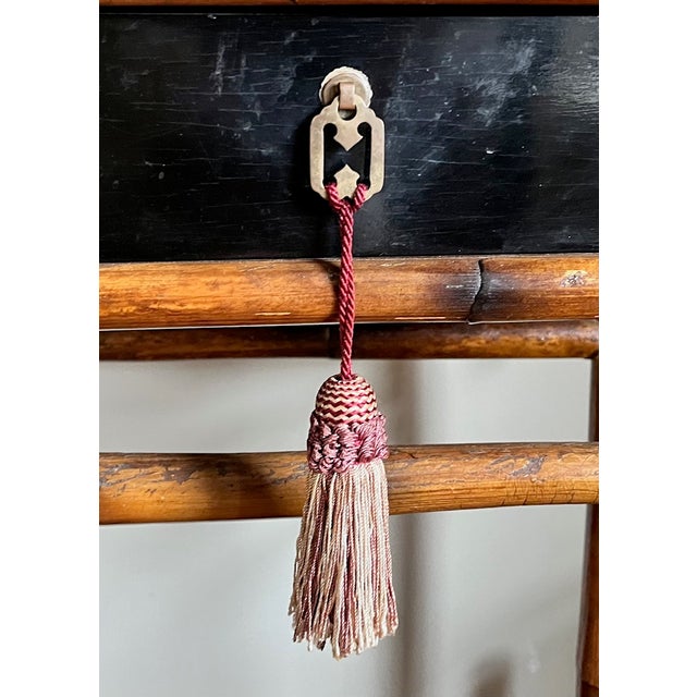 Aesthetic Movement Bamboo and Lacquer Early 20th Century Side Table For Sale - Image 4 of 12