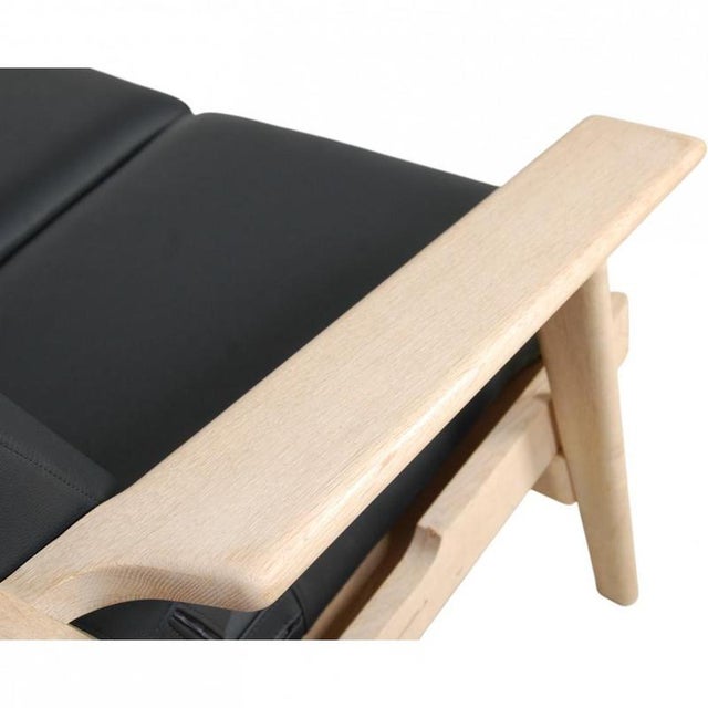 GE290 3-Seater Sofa in Black Leather and Soap-Treated Oak by Hans J. Wegner, 1990s For Sale - Image 13 of 18