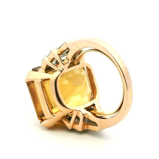 1980s Italian 18k Gold Citrine & Baguette Diamond Architectural Cocktail Ring, Size 6 For Sale - Image 11 of 15
