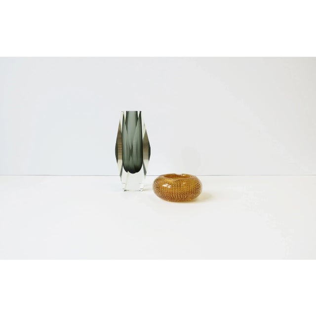 Alessandro Mandruzzato Italian Murano Faceted Vase For Sale In New York - Image 6 of 11