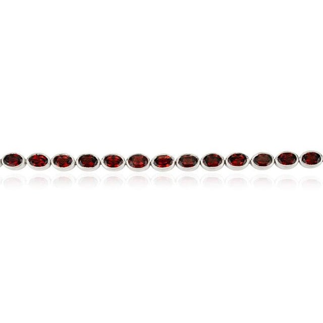 Brick Red Classic Red Garnet Bezel Set Bracelet in 925 Sterling Silver For Sale - Image 8 of 12