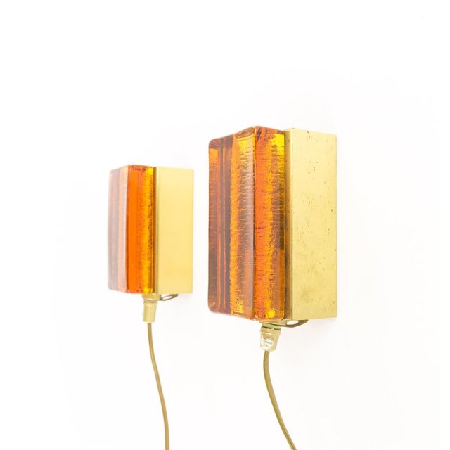 1970s Atlantic Wall Lamps in Amber by Vitrika, 1970s, Set of 2 For Sale - Image 5 of 8