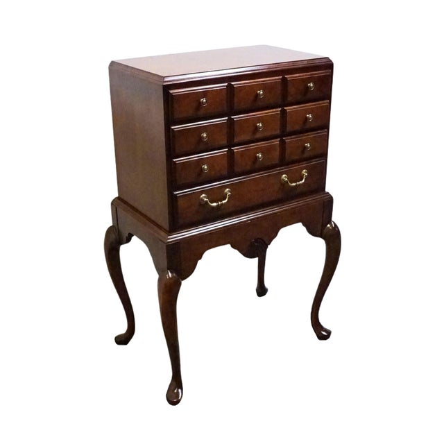 Late 20th Century Thomasville Furniture Collector's Cherry Traditional Style 25" Silver Chest 10121-560 For Sale - Image 5 of 12