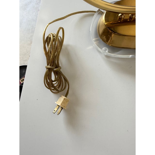 Vintage Brass Mussel Shell Table Lamp With Lucite Base For Sale - Image 10 of 11