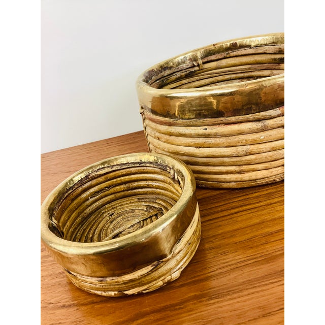 1970s Vintage Pair of Gabriella Crespi Style Pencil Reed Rattan & Brass Round Basket Tray / Trays For Sale - Image 5 of 5