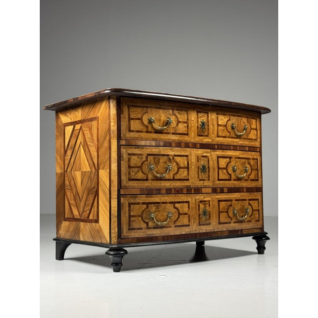 French Marquetry Chest of Drawers, 18th Century For Sale - Image 12 of 18