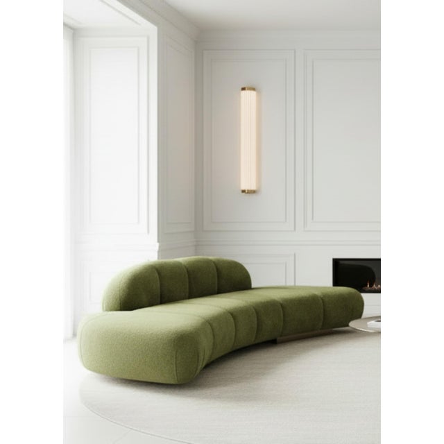 Le Croissant Modern Curved Sofa in Green For Sale In Los Angeles - Image 6 of 11