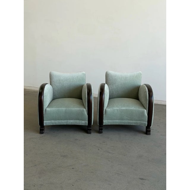 W28 D31 H28 SW18 SD18.5 SH16 AH25 Striking art deco lounge chairs with rarely seen built in claw feet. Freshly...