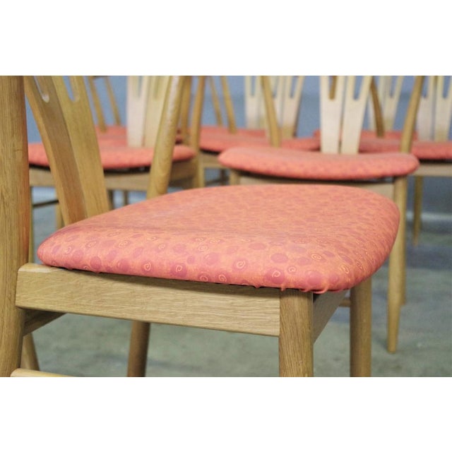 Modern new oak chairs set in curved wooden.