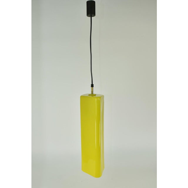 Rare 1950s Murano Glass Pendant Light Massimo Vignelli Vistosi Venini | Rhomboid Diamond Yellow Ceiling Lamp Mid Century Modern Vintage For Sale - Image 6 of 7
