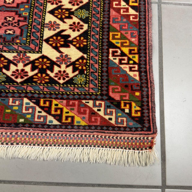 Textile Yalameh Rug with Geometric Pattern For Sale - Image 7 of 11