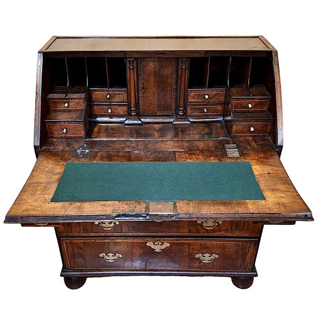 Early 18th-Century Queen Anne/Georgian Walnut Slant-Front Bureau-Desk For Sale - Image 11 of 16