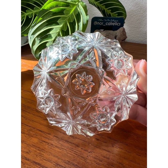 American Vintage Anchor Hocking Early American Press Cut Early Starburst Crystal 4 Slot Ashtray For Sale - Image 3 of 7