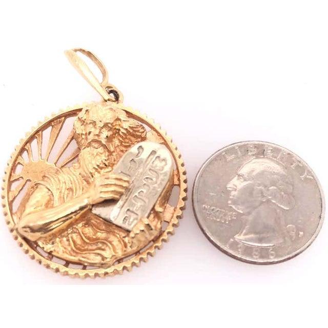 14 Karat Yellow and White Gold Religious Pendant Charm For Sale In New York - Image 6 of 10