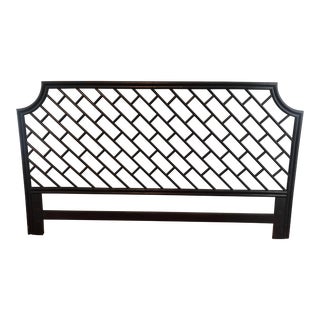 Mid Century Vintage Navy Blue Chinese Chippendale Bamboo Rattan King Size Pagoda Headboard For Sale
