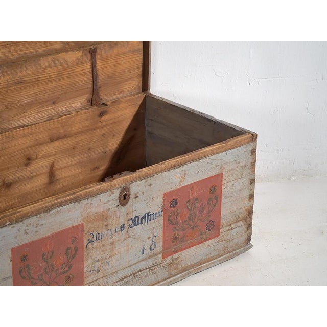 Gray Trunk with Floral Details, 1878 For Sale - Image 9 of 18