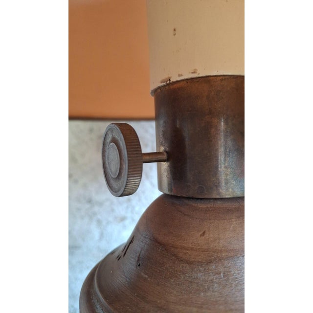 Antique Lamp in Turned Wood and Engraved Brass from Royal Adelaide, 1890s For Sale - Image 6 of 13