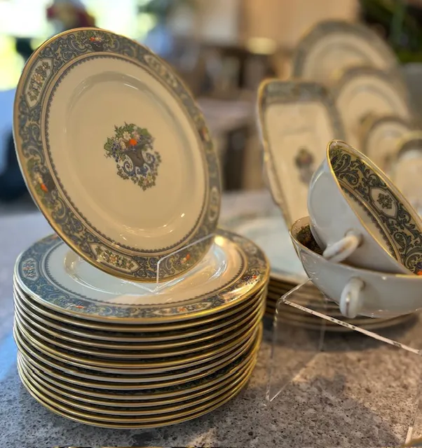 Late 20th Century Lenox 'Autumn' Fine China Service for Twelve- 94