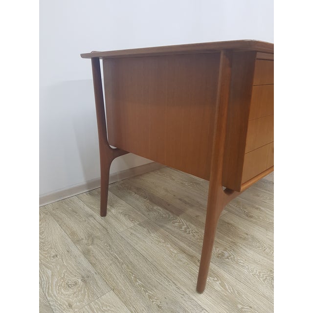 Teak Desk by Svend Aage Madsen for HP Hansen, Denmark, 1960s For Sale - Image 13 of 18