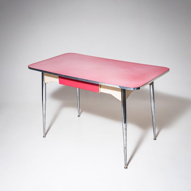 Pink Formica Dining Set of Table and Chairs, Italy, 1960s, Set of 7 For Sale - Image 9 of 12