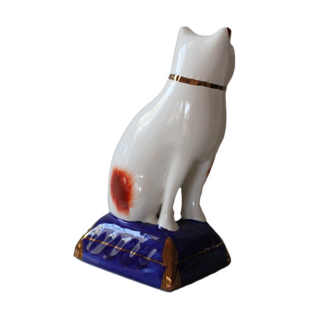 Victorian Staffordshire Style Vintage Hand Painted Fitz Cat Figurine For Sale - Image 3 of 6