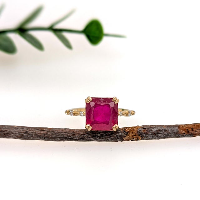 Art Deco 5ct Madagascar Ruby Ring W Natural Diamond Accents in Solid 14k Gold | Em 9mm, Size 6.75 For Sale - Image 3 of 6