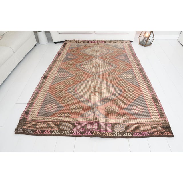 Turkish Bohemian Oversize Vintage Kilim Rug For Sale - Image 3 of 10