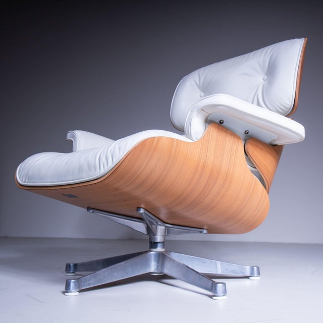 Set of Lounge Chair and Ottoman by Charles & Ray Eames for Vitra, 1950s For Sale - Image 5 of 13