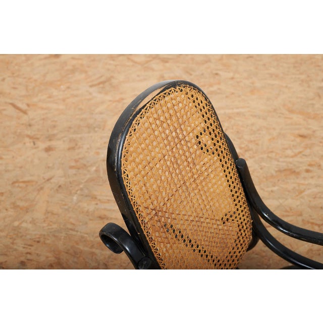 Wood No. 10 Childrens Rocking Chair in Bentwood and Cane from Michael Thonet, 1860s For Sale - Image 7 of 13