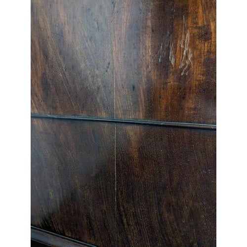 Louis Philippe Glass-Fronted Cabinet in Flamed Mahogany For Sale - Image 13 of 14