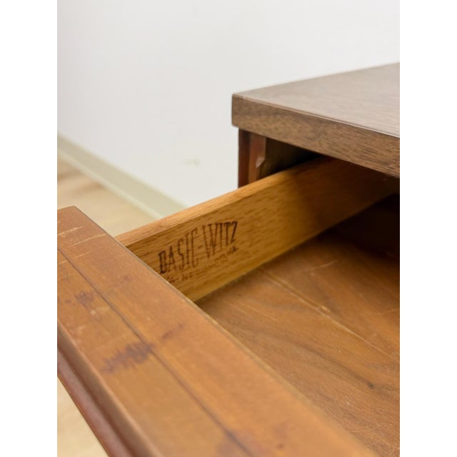 Brown Basic Witz MCM Nightstand Vintage Mid-Century Modern Bedside Table For Sale - Image 8 of 8