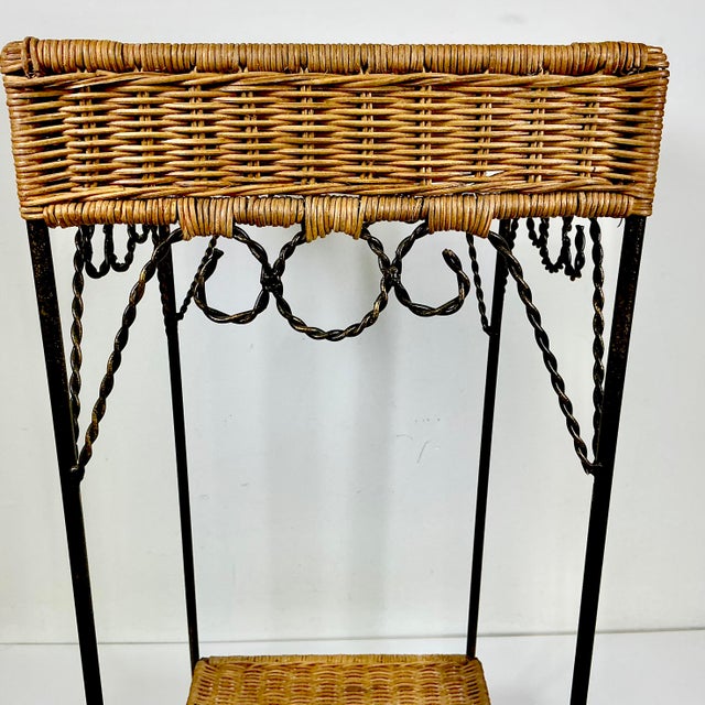 1980s Vintage Coastal Boho Chic Arts & Crafts Wicker and Twisted Rope Metal Plant Stand For Sale - Image 4 of 12