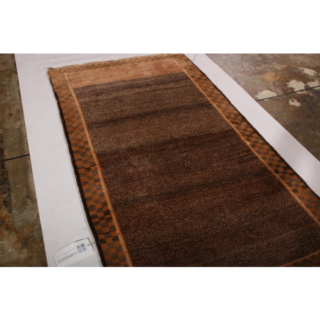 1950s 1950s Vintage Mid-Century Persian Rug Beige Brown Open Field Gabbeh Design For Sale - Image 5 of 7