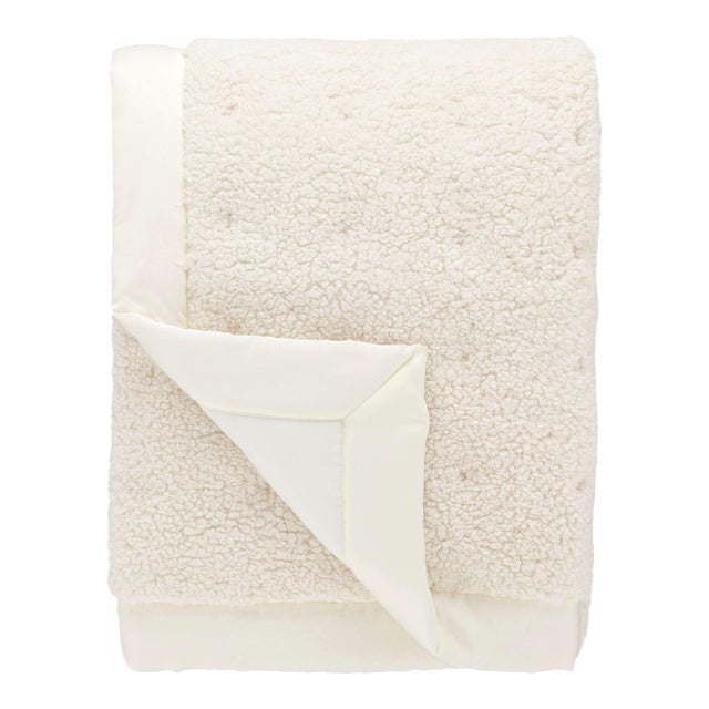 Pine Cone Hill by Annie Selke Marshmallow Fleece Ivory Puff Throw For Sale